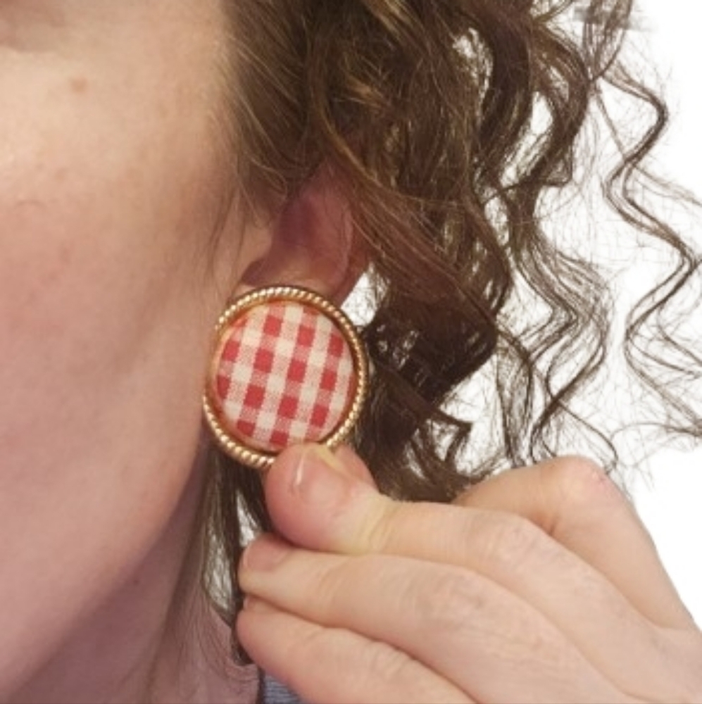 Vintage 80's Elegant Gingham Checkered Stud Earrings in Red and White